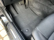 BMW řada 5 F10/F11 2010–2016 Gumové autokoberce Carsuit 2013-2016 (černé) fotografie 1