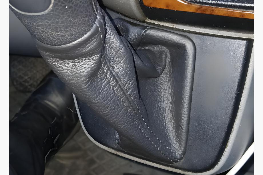 Mercedes Sprinter W906 2006–2018 Kožená manžeta řadicí páky Fotografie 5