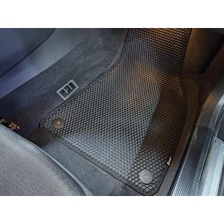 Gumové autokoberce Carsuit (černé) Audi A4 B6 2000–2004 fotografie 4