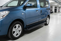 Dacia Dokker 2013–2022 Boční prahy Allmond Black (2 ks, hliník) fotografie 1