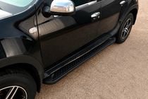 Renault Duster 2008–2017 Boční prahy Allmond Black (2 ks, hliník) fotografie 1