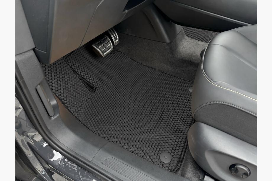 Volkswagen ID. UNYX 2024– Gumové autokoberce Carsuit (černé) Image