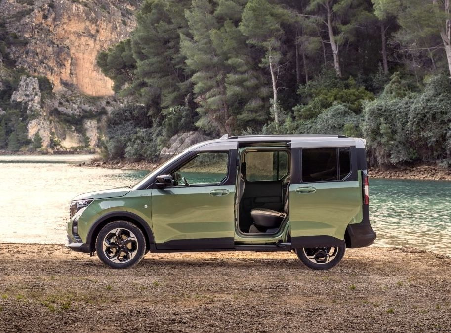 Ford Tourneo Courier druhé generace: kompaktní víceúčelový minivan
