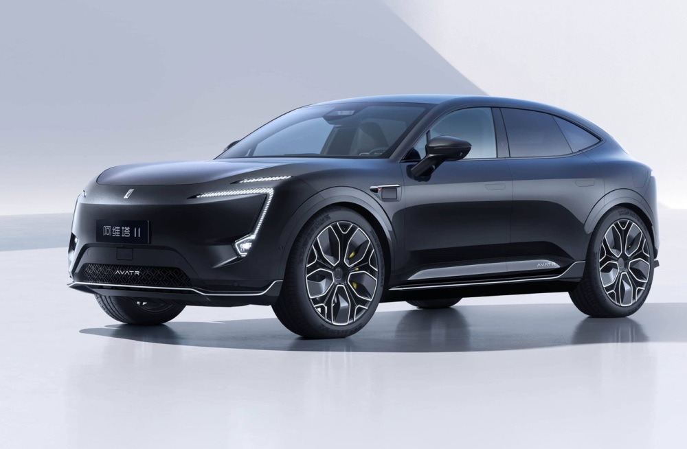 Recenze Avatr 11 REEV 2025: hybridní luxusní SUV