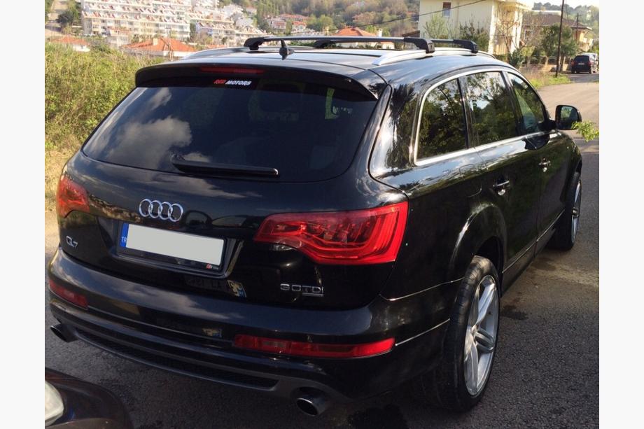 Audi Q7 2005–2015 Střešní nosič (příčníky) na integrované podélníky, uzamykatelný WingCarrier V2 (2 ks) Šedá Fotografie 20