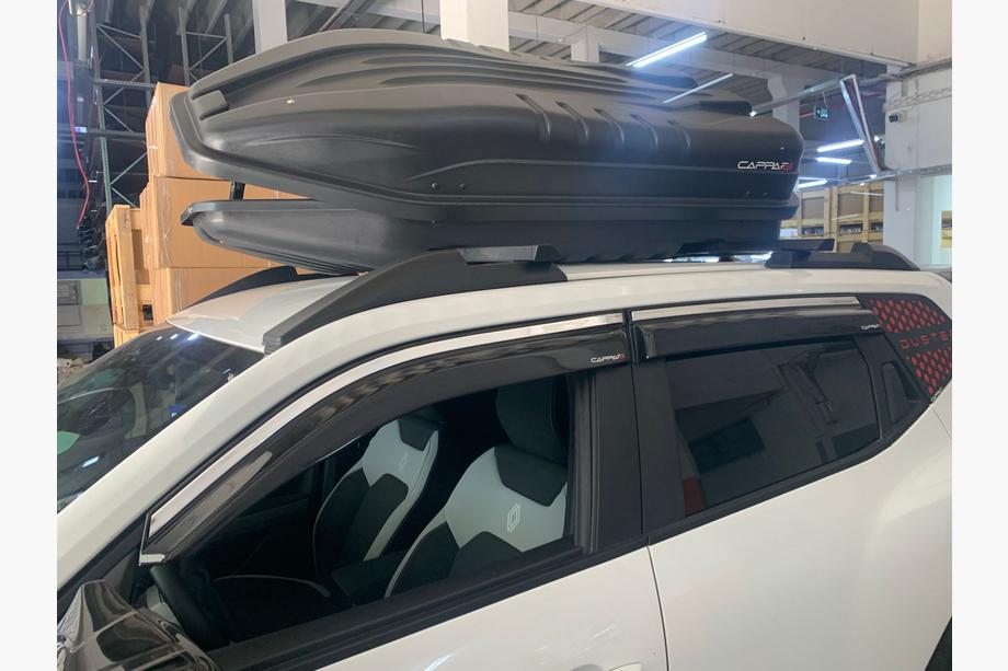 Dacia Duster 2024– Ofuky oken s chromovanou lištou EuroCap (4 ks) Fotografie 2
