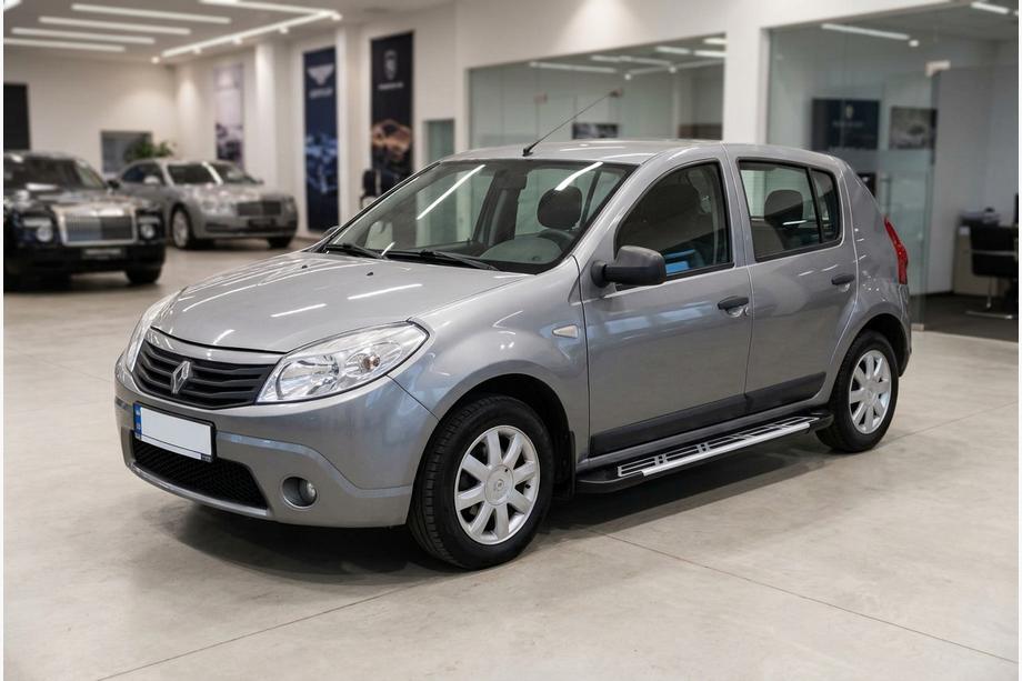 Dacia Sandero 2007–2013 Boční nášlapy Sunrise (2 ks, hliník) Image
