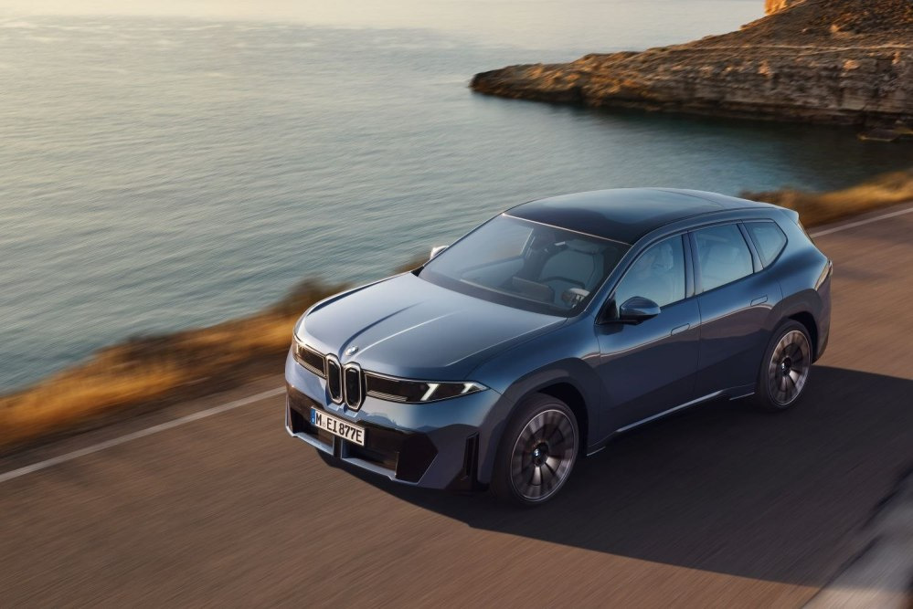 První pohled na nové BMW iX3 2026: elektrická éra Neue Klasse