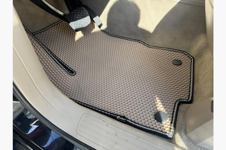 Mercedes GLE/ML třída W166 2011–2018 Gumové autokoberce Carsuit (béžové) Image