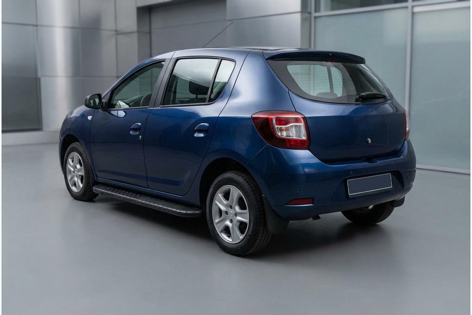 Dacia Sandero 2013–2020 Boční prahy Bosphorus Black (2 ks, hliník) Image