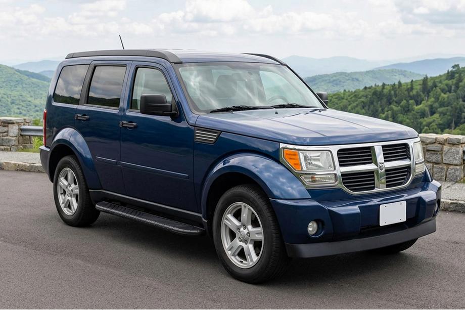 Dodge Nitro 2006–2011 Boční prahy Bosphorus Black (2 ks, hliník) Image
