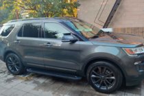 Ford Explorer 2011–2019 Boční nášlapy Allmond Black (2 ks, hliník) fotografie 5