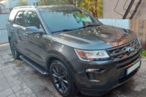 Ford Explorer 2011–2019 Boční nášlapy Allmond Black (2 ks, hliník) fotografie 1