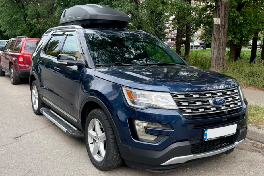 Ford Explorer 2011–2019 Boční prahy RedLine V1 (2 ks, hliník) Image