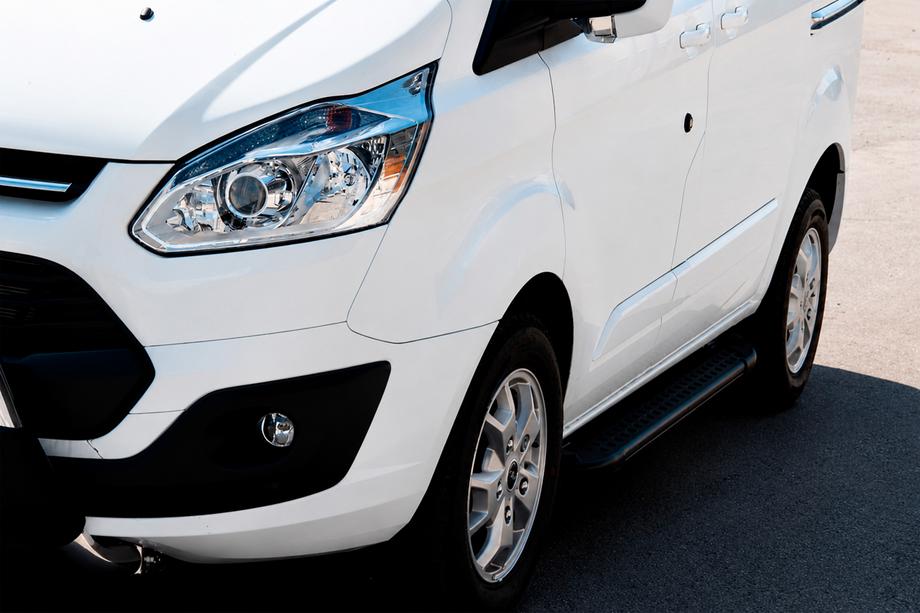 Ford Custom 2013–2022 Boční nášlapy Allmond Black (2 ks, hliník) Dlouhý rozvor Image