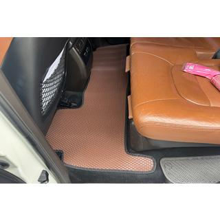 Gumové autokoberce Carsuit (2007-2012, hnědé) Toyota Land Cruiser 200 2007–2021 fotografie 3
