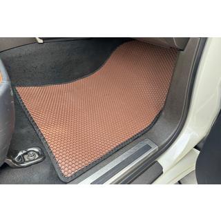 Gumové autokoberce Carsuit (2007-2012, hnědé) Toyota Land Cruiser 200 2007–2021 fotografie 2
