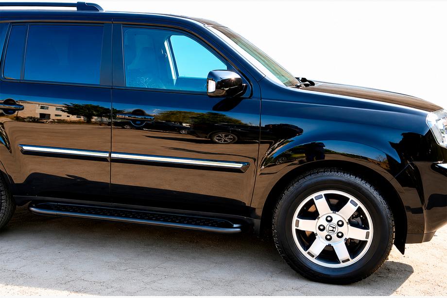 Honda Pilot 2008–2015 Boční nášlapy Allmond Black (2 ks, hliník) Image