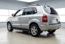 Hyundai Tucson JM 2004– Boční nášlapy RedLine Black (2 ks, hliník) fotografie 1