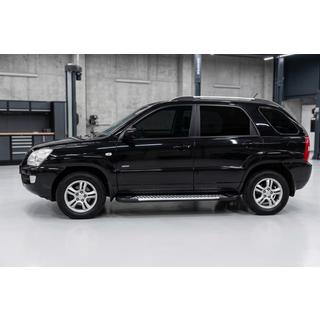 Boční nášlapy Line (2 ks, hliník) Kia Sportage 2004–2010 fotografie 1