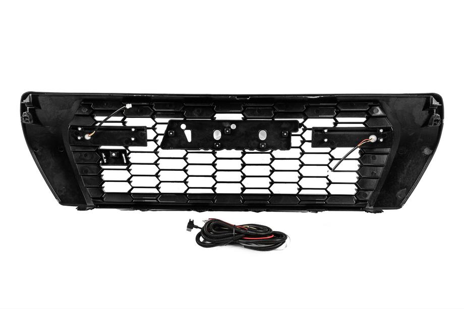 Toyota Land Cruiser 200 2007–2021 Mřížka chladiče 2012-2016 (GR Sport LED) Fotografie 4