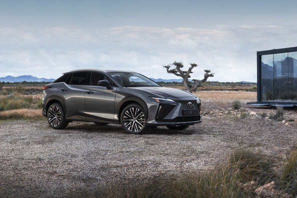 Test Lexus RZ 300e: prémiový elektrický crossover