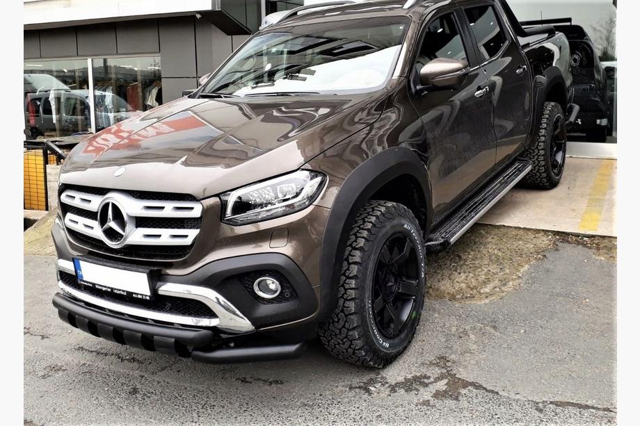 Mercedes X-Class 2017–2020 Přední ochranná tyč Gronder (černá, 70 mm) Image