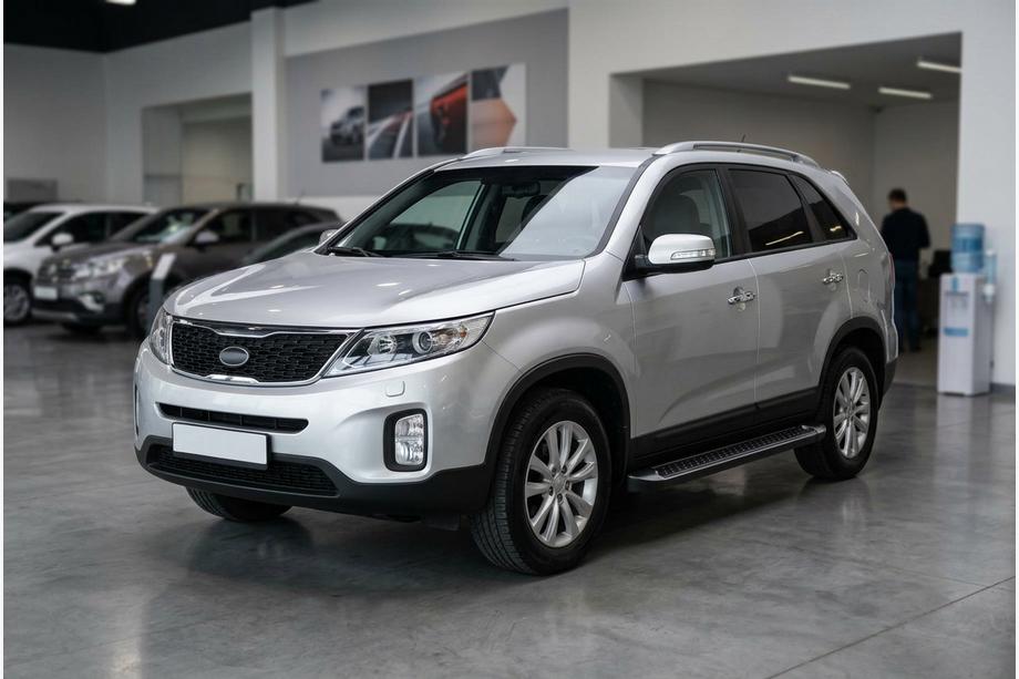 Kia Sorento II XM 2009–2014 Boční prahy Allmond Black (2 ks, hliník) 2013–2015 Image