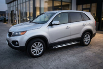 Kia Sorento II XM 2009–2014 Boční nášlapy Sunrise (2 ks, hliník) fotografie 1