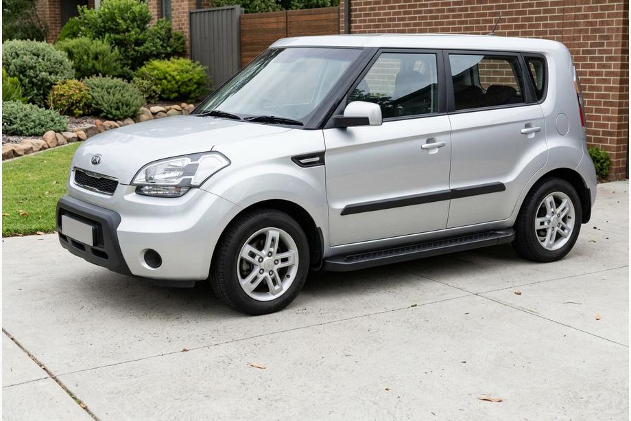Kia Soul I 2008–2013 Boční prahy Allmond Black (2 ks, hliník) Image