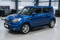 Kia Soul I 2008–2013 Boční nášlapy RedLine Black (2 ks, hliník) fotografie 1