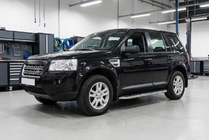 Land Rover Freelander II 2006–2014 Boční prahy Maydos V1 (2 ks, hliník ↗ nerez) fotografie 1
