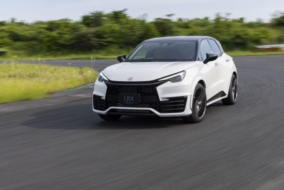 Test Lexus LBX Morizo RR: sportovní akcent v prémiové třídě
