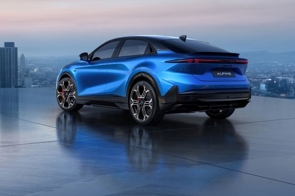 Recenze Alpine A390: elektrický fastback s dynamikou sportovního vozu Fotografie 3
