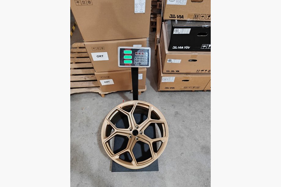 Audi A6 C8 2018–2025 Kované disky OEM R22 (4 ks) Image