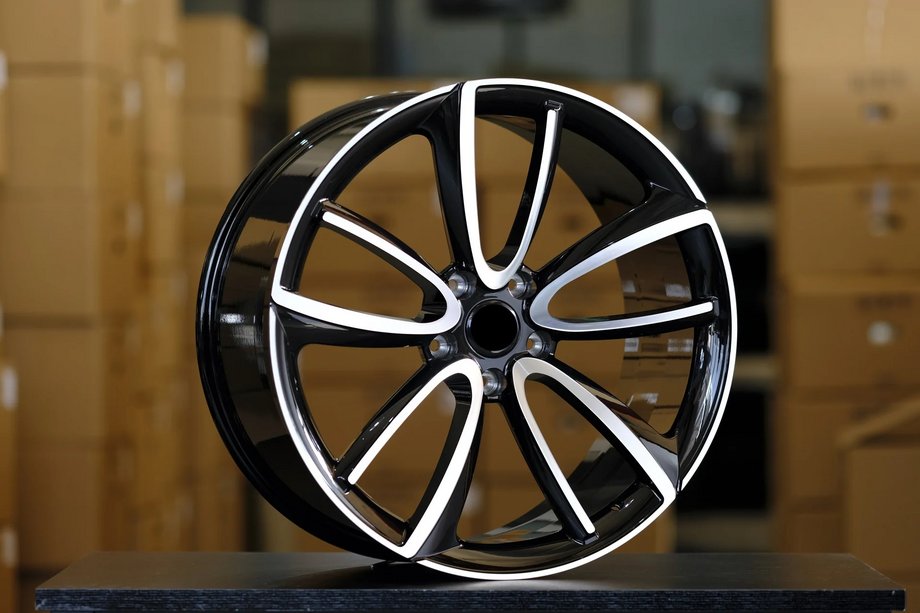 Bentley Bentayga 2015–2025 Kované disky OEM R23 V2 (4 ks) Image