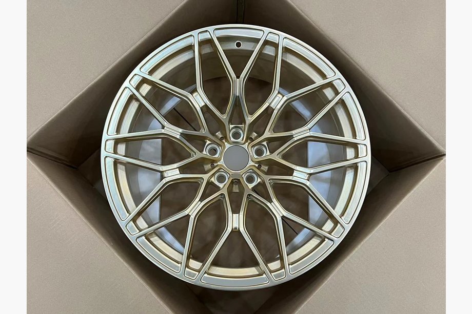 BMW řada 2 G42 2021– Kované disky OEM R19/R20 V1 (4 ks) Fotografie 9