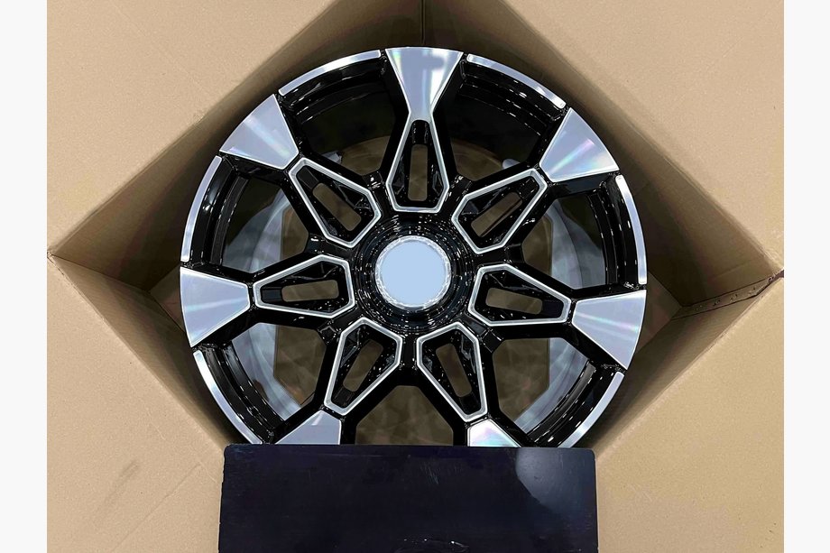 BMW XM G09 2022– Kované disky OEM R23 V2 (4 ks) Image