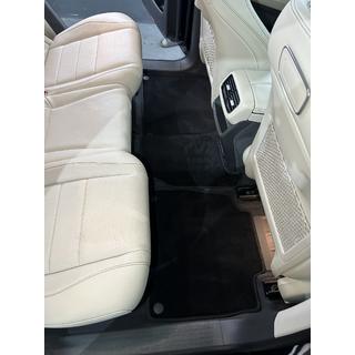 Textilní autokoberce Deluxe (3 řady, černé) fotografie 2