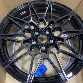 Kované disky OEM R19/R20 V3 (4 ks) BMW řada 4 G22/23/26 2020– fotografie 3