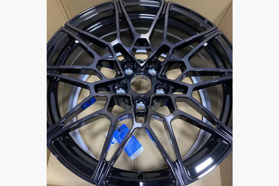 BMW řada 4 G22/23/26 2020– Kované disky OEM R19/R20 V3 (4 ks) Fotografie 2