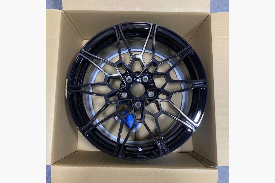 BMW řada 4 G22/23/26 2020– Kované disky OEM R19/R20 V3 (4 ks) Fotografie 6