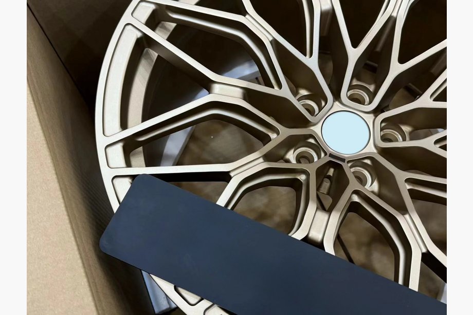 BMW řada 2 G42 2021– Kované disky OEM R19/R20 V3 (4 ks) Fotografie 8