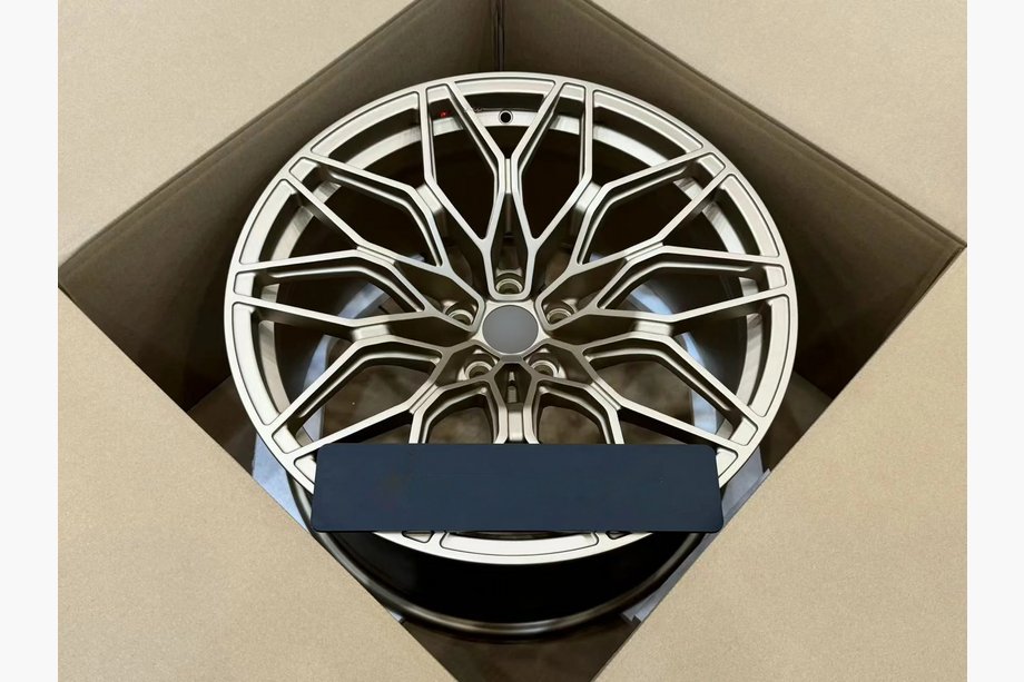BMW řada 2 G42 2021– Kované disky OEM R19/R20 V3 (4 ks) Fotografie 3