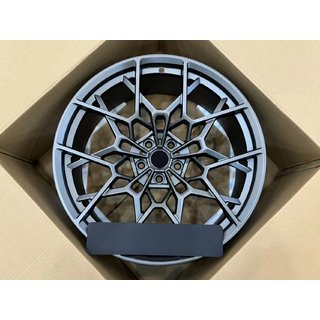 OEM kované ráfky R22 V6 (sada 4 ks) BMW řada 7 G70/G71 2022– fotografie 1