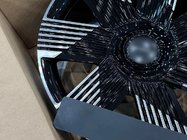 BMW řada 7 G70/G71 2022– Kované disky OEM R22 V3 (4 ks) fotografie 25