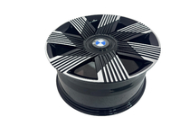 BMW řada 7 G70/G71 2022– Kované disky OEM R22 V3 (4 ks) fotografie 9