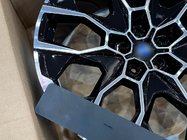 BMW X7 G07 2019– Kované disky OEM R22 V5 (4 ks) fotografie 10