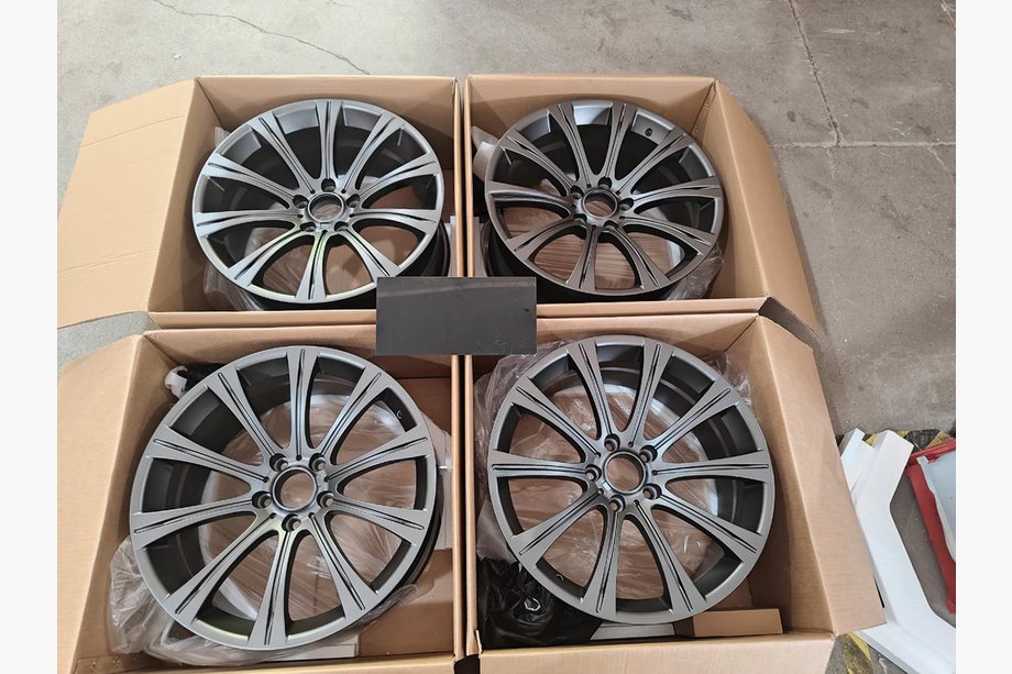 BMW řada 5 F10/F11 2010–2016 Kované disky OEM R19 (4 ks) Fotografie 8