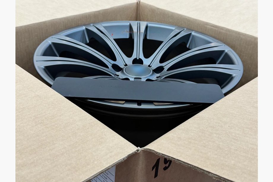 BMW řada 5 F10/F11 2010–2016 Kované disky OEM R19 (4 ks) Fotografie 7